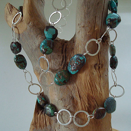 Necklace in sterling silver with chinese turquoises